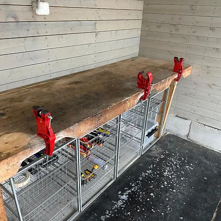 Taalonlaita 11 Visit *